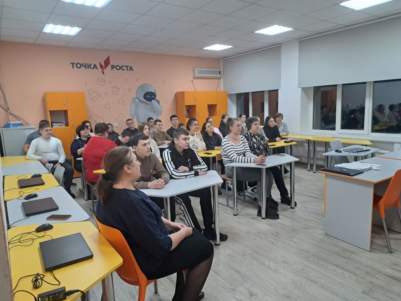 5443026245252746536 121